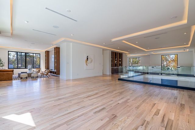 360 Timber Terrace Road, Houston, TX 77024