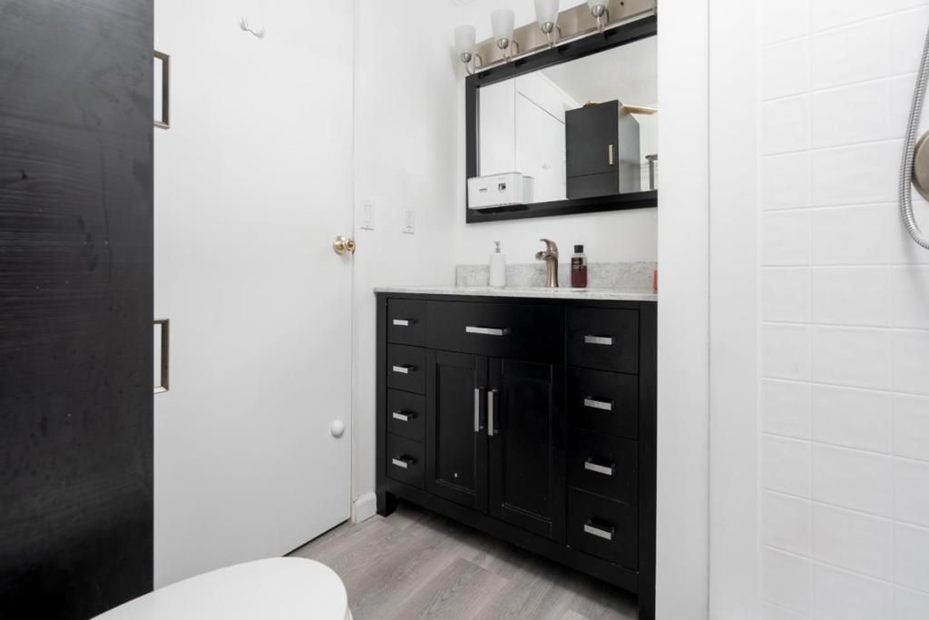 Image 11 of property listing at 2150 Almaden Road, San Jose, CA 95125