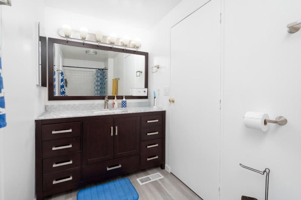 Image 9 of property listing at 2150 Almaden Road, San Jose, CA 95125