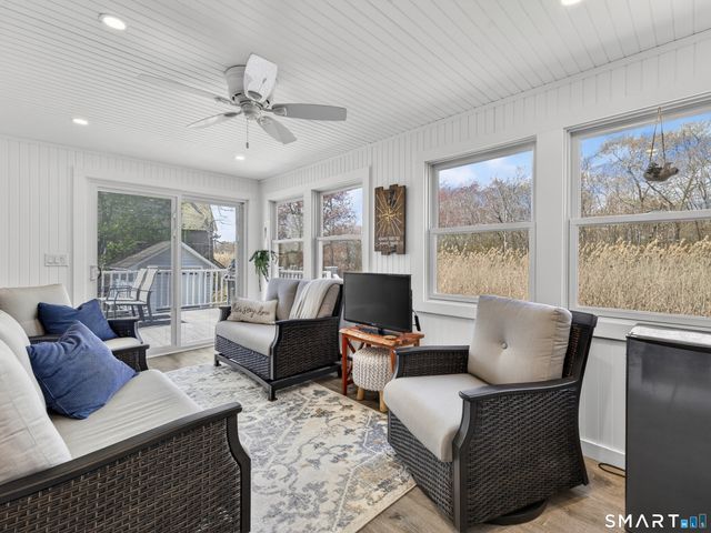 68 Groveway, Clinton, CT 06413