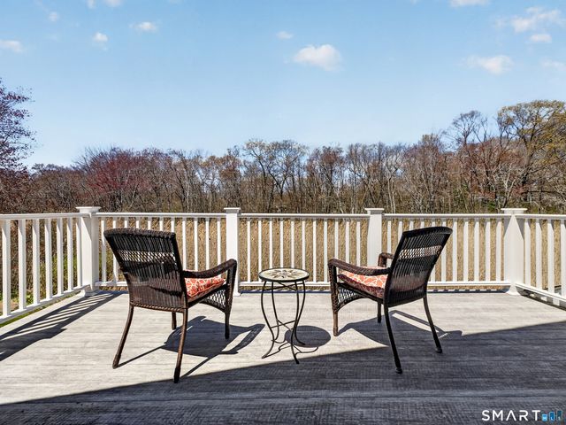68 Groveway, Clinton, CT 06413