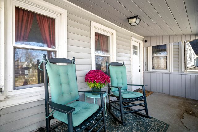 12 Quarry Street, Norwich, CT 06360