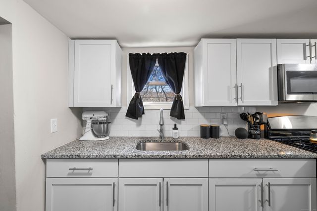 12 Quarry Street, Norwich, CT 06360