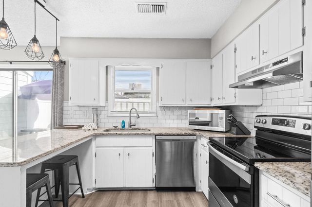 405 13th Ave S Apt J, Myrtle Beach, SC 29577