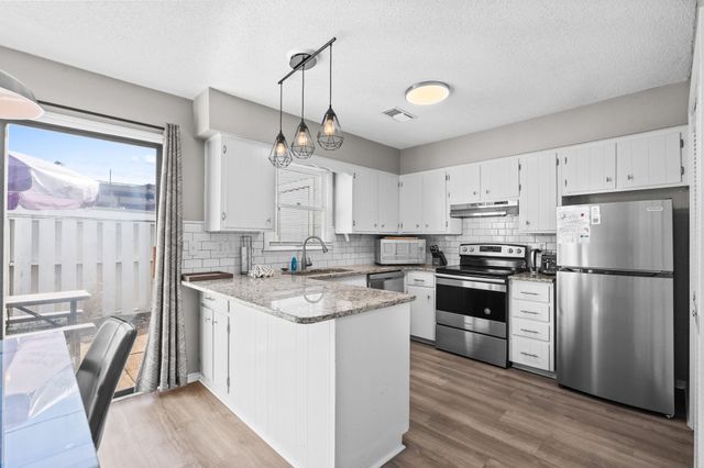 405 13th Ave S Apt J, Myrtle Beach, SC 29577