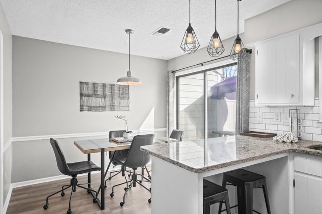 405 13th Ave S Apt J, Myrtle Beach, SC 29577