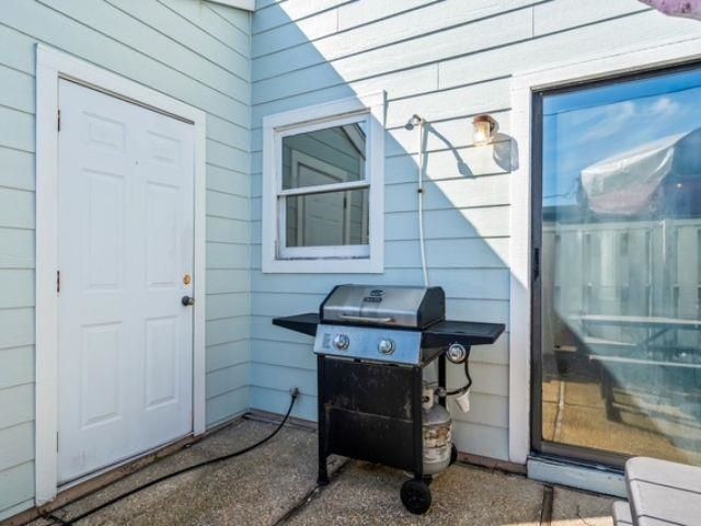 405 13th Ave S Apt J, Myrtle Beach, SC 29577