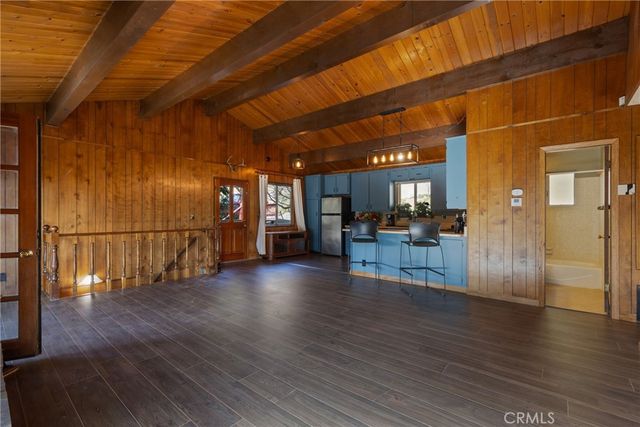 23771 Zuger Dr, Crestline, CA 92325