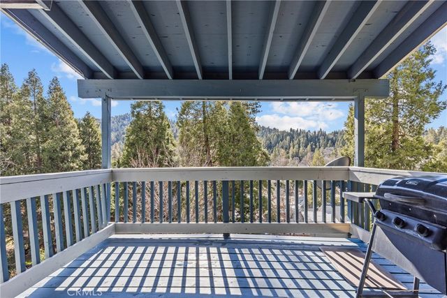 23771 Zuger Dr, Crestline, CA 92325