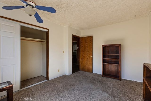 23771 Zuger Dr, Crestline, CA 92325