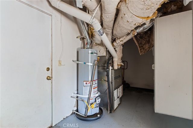 23771 Zuger Dr, Crestline, CA 92325