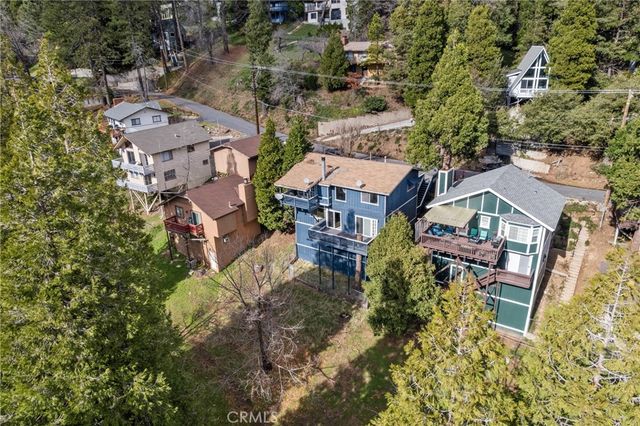 23771 Zuger Dr, Crestline, CA 92325