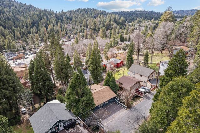 23771 Zuger Dr, Crestline, CA 92325