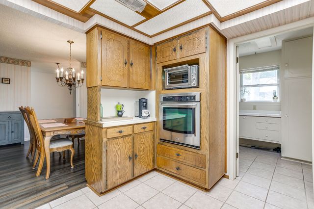 3720 Wilkie Way, Fort Worth, TX 76133