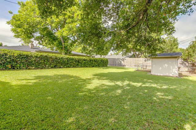 3720 Wilkie Way, Fort Worth, TX 76133