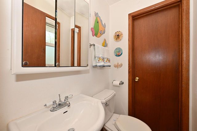 907 Roosevelt AVENUE, Racine, WI 53406