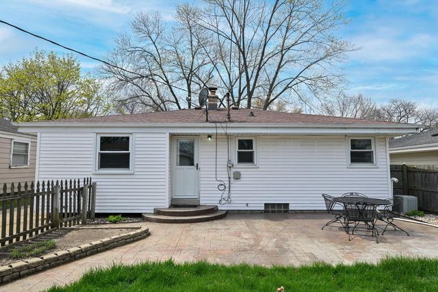 907 Roosevelt AVENUE, Racine, WI 53406