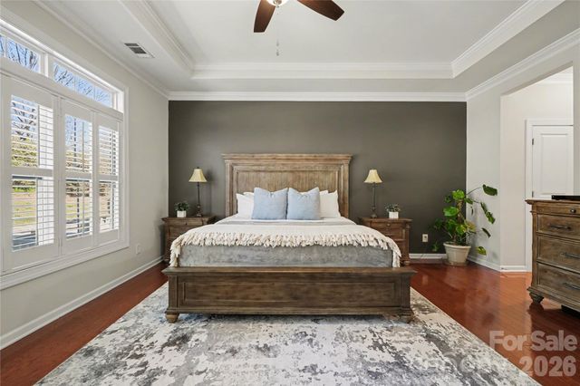 8432 Loxton Circle, Charlotte, NC 28214