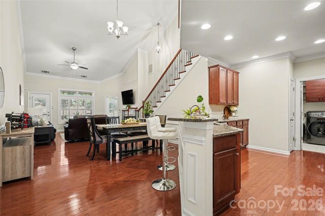 8432 Loxton Circle, Charlotte, NC 28214