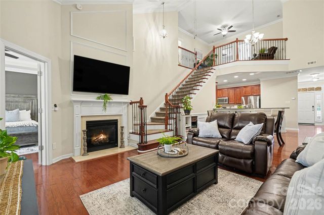 8432 Loxton Circle, Charlotte, NC 28214