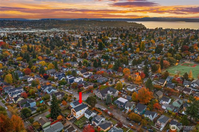 7506 18th Avenue NW, Seattle, WA 98117