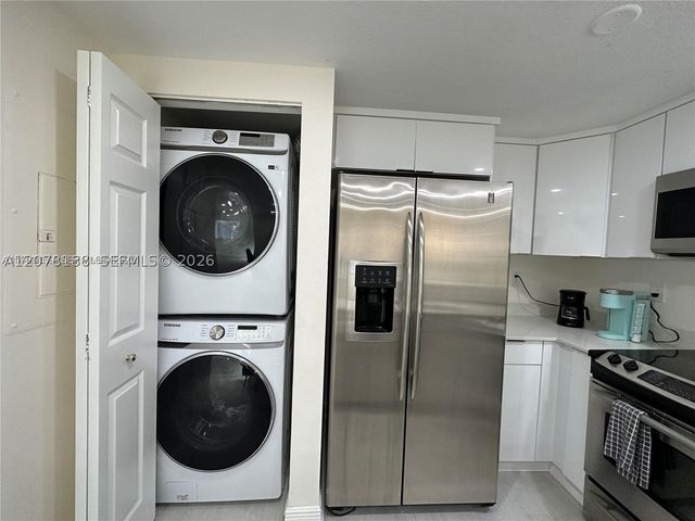 875 NW 2nd St, Miami, FL 33128