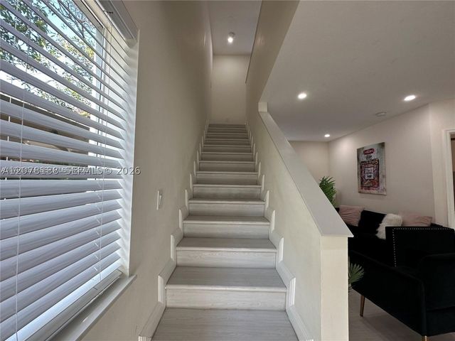875 NW 2nd St, Miami, FL 33128
