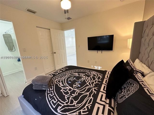 875 NW 2nd St, Miami, FL 33128