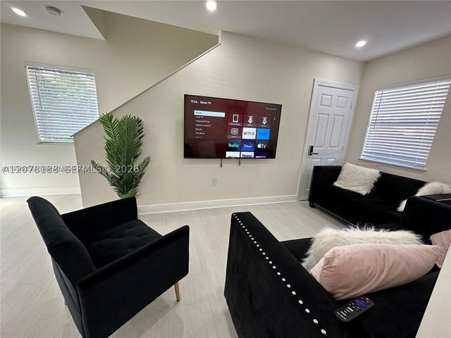 875 NW 2nd St, Miami, FL 33128