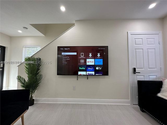 875 NW 2nd St, Miami, FL 33128