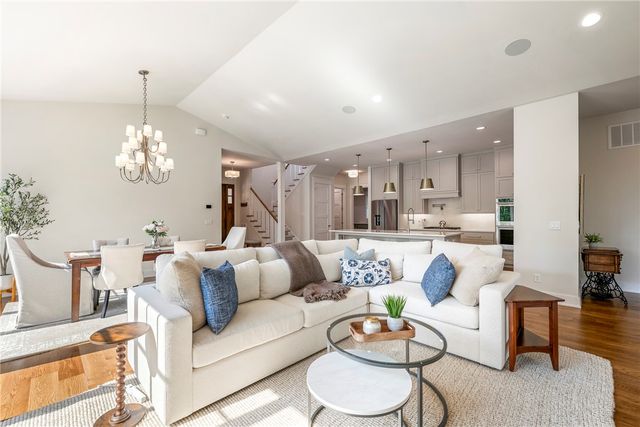 7 Rothwell Lane, Bella Vista, AR 72714