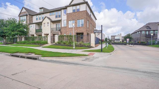 9423 Towne Lake Parkway, Cypress, TX 77433