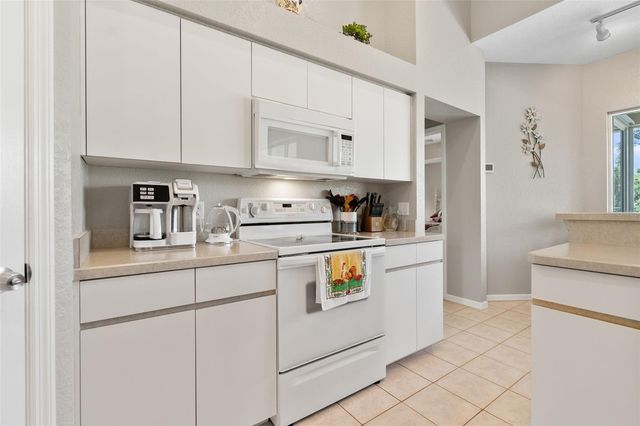 1084 W HILLSBOROUGH BOULEVARD, North Port, FL 34288