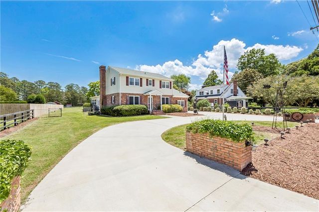 44 Rens RD, Poquoson, VA 23662