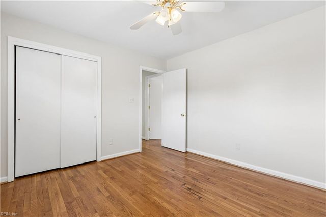 44 Rens RD, Poquoson, VA 23662