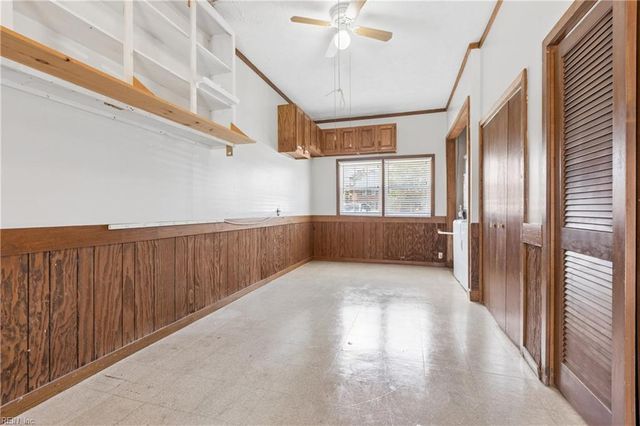 44 Rens RD, Poquoson, VA 23662