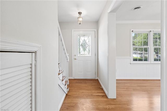 44 Rens RD, Poquoson, VA 23662