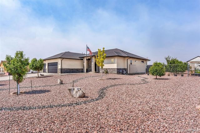 1673 N Calle Rosa Drive, Pueblo West, CO 81007