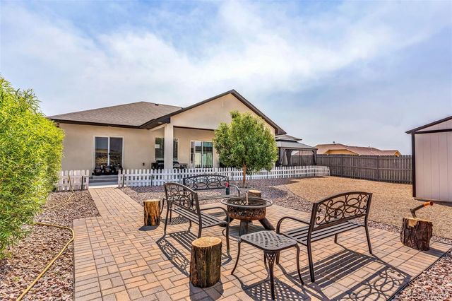 1673 N Calle Rosa Drive, Pueblo West, CO 81007