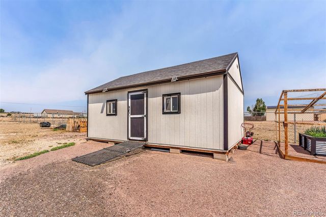1673 N Calle Rosa Drive, Pueblo West, CO 81007