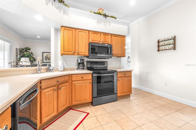 6758 HUNTINGTON HILLS BOULEVARD, Lakeland, FL 33810