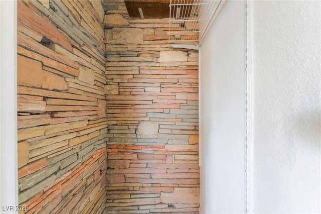 2532 Arrowhead Street, North Las Vegas, NV 89030