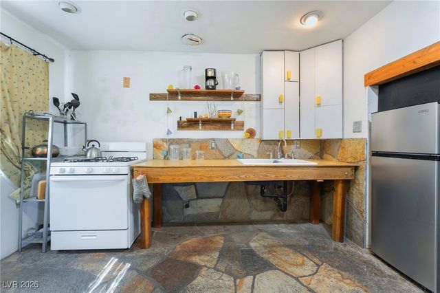 2532 Arrowhead Street, North Las Vegas, NV 89030