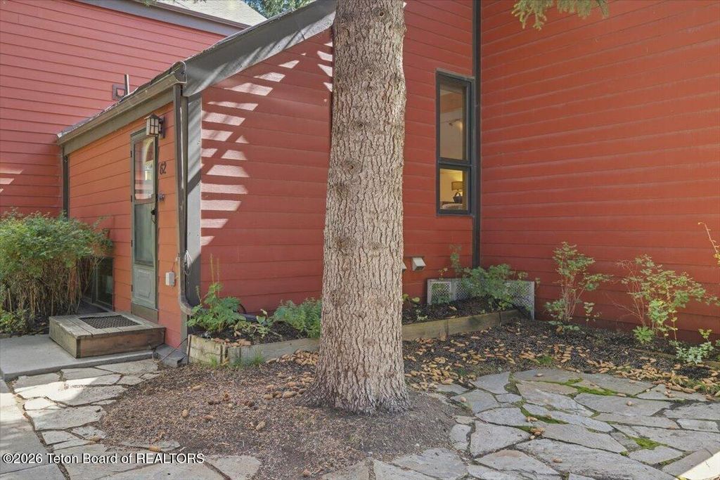 400 POWDERHORN Lane 62, Jackson, WY 83001 photo 3