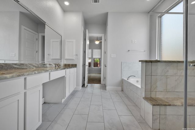 15766 La Subida, Helotes, TX 78023