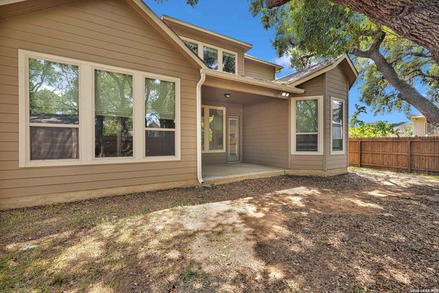 15766 La Subida, Helotes, TX 78023