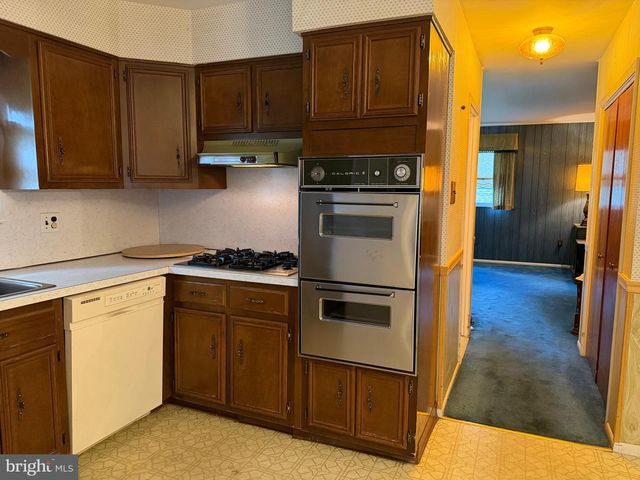 634 MAPLE AVE, Glenside, PA 19038