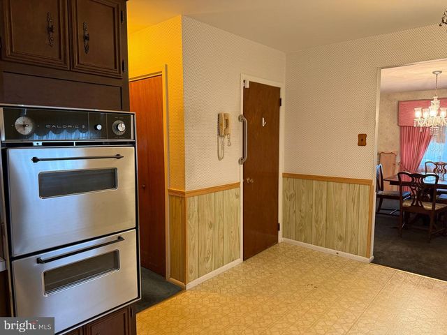 634 MAPLE AVE, Glenside, PA 19038