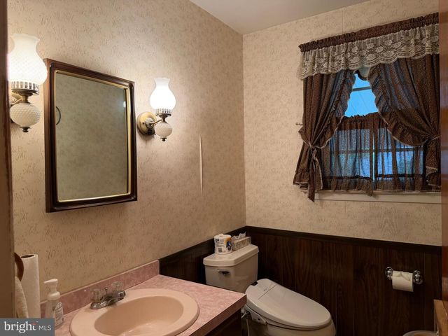 634 MAPLE AVE, Glenside, PA 19038