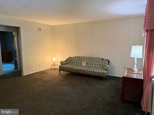 634 MAPLE AVE, Glenside, PA 19038